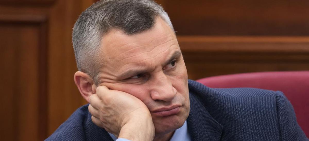 Мільйони на капітальні видатки замість армії: у Києві розгортається медійний скандал через розподіл бюджету