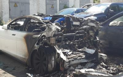Авто Андрія Богдана спалили