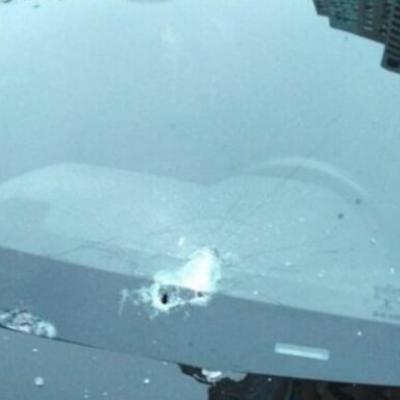 У Києві обстріляли авто з автомата Калашнікова