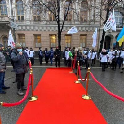 SaveФОП вимагають скасування заборони на підприємницьку діяльність з 8 по 24 січня 2021 року